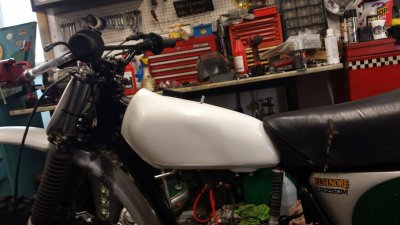 Universal Vintage MX Center Mount Gas Tank Yamaha YZ MX Honda Elsinore CR